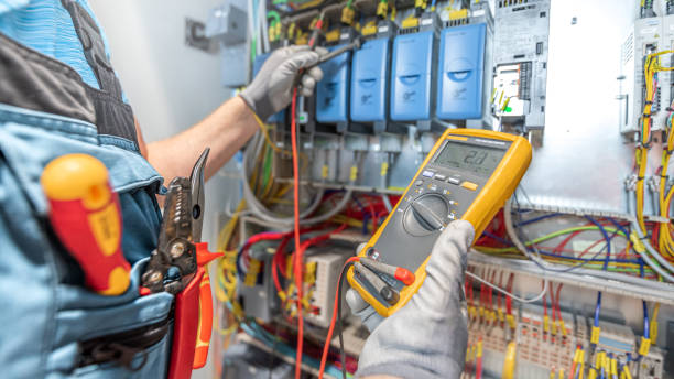 Best Electrical Contractors for Businesses  in Mount Clemens, MI
